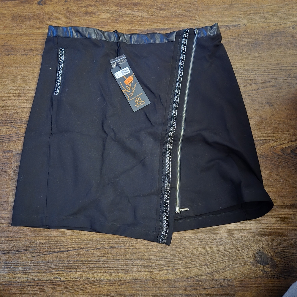 Addition Elle Black Mini Skirt with Chain Detail